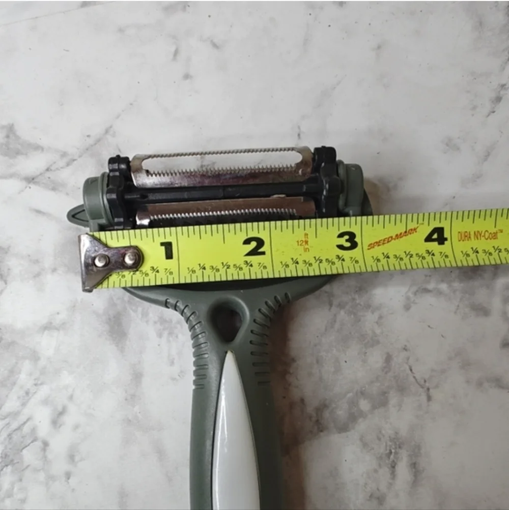 3-in-1 Rotatable Multi-Blade Kitchen Peeler - Serrated, Julienne, Straight